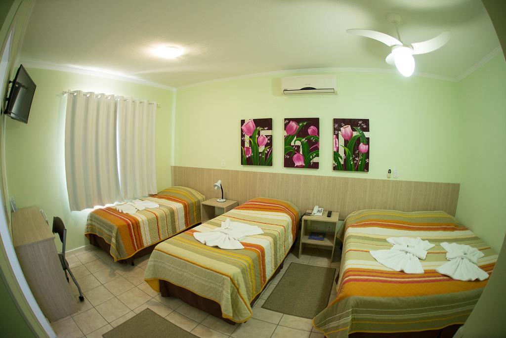 Hotel San Marino Bento Gonçalves Quarto foto